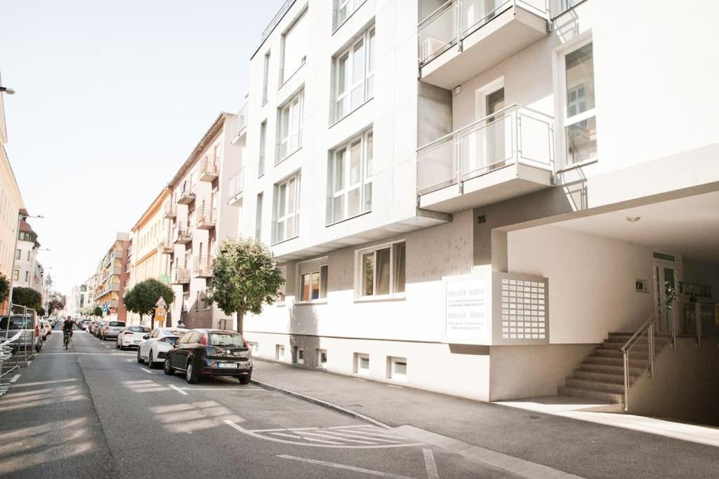 Liszt Apartman Gyor Ngoại thất bức ảnh